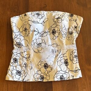 White House Black Market Ivory Top